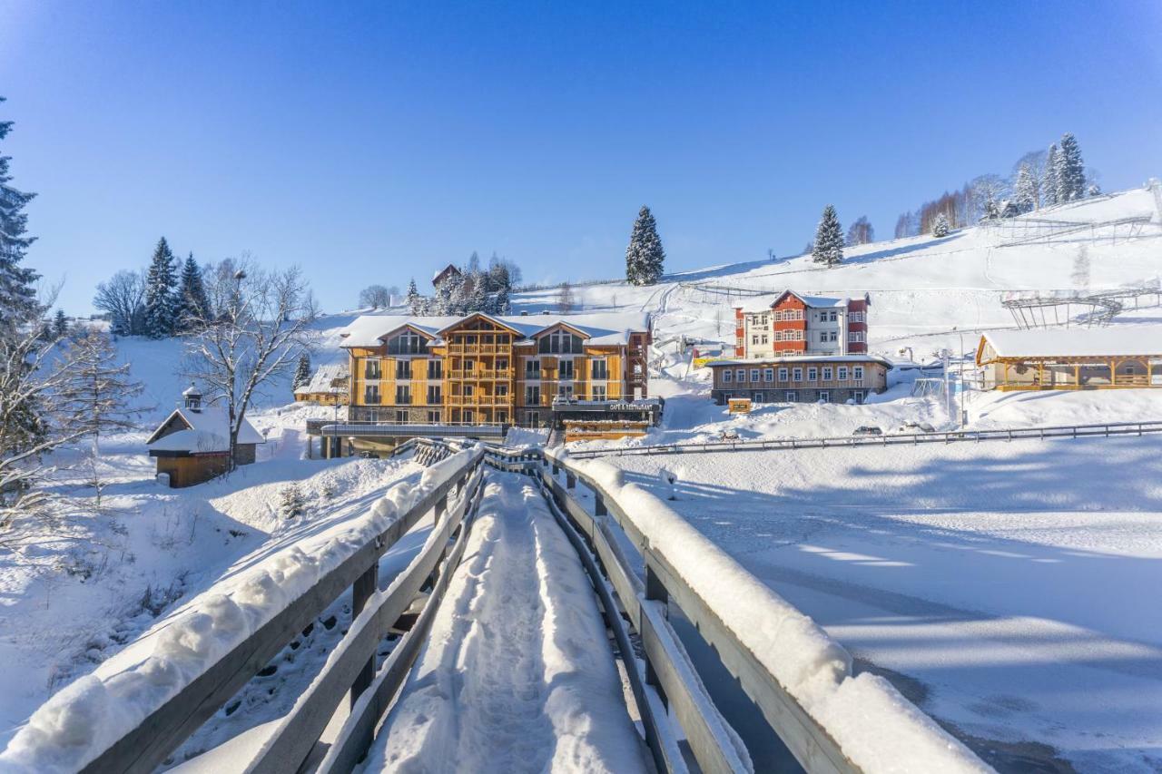 Aparthotel Kovarna Residence Pec pod Snezkou Bagian luar foto